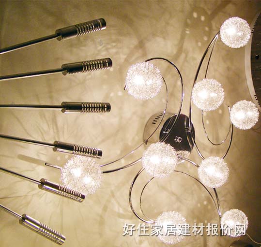 雅德利吊燈 I001 金屬燈架+工藝玻璃燈罩 現(xiàn)代簡約風格 白色