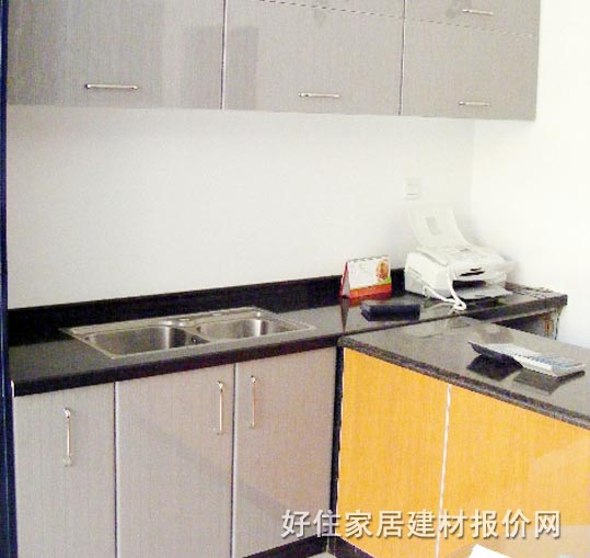 ���w���� ��ɫ ���ܰ�