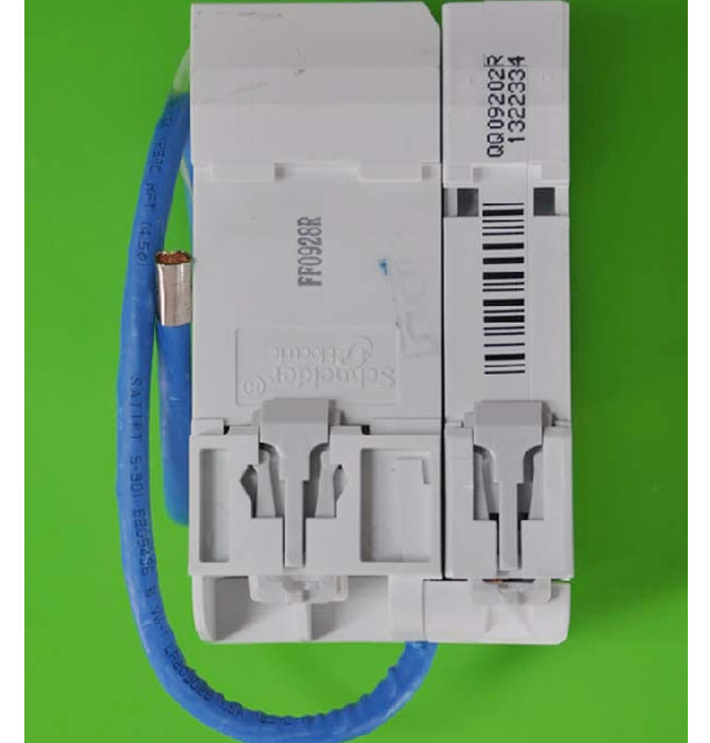 施耐德斷路器\空氣開關(guān) EA9RN1C2530C 1P+N 25A 剩余電流動作斷路器