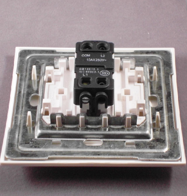 ABB大蹺板開關(guān)面板 AU13153-WW 1位單控 白色方形 帶指示帶