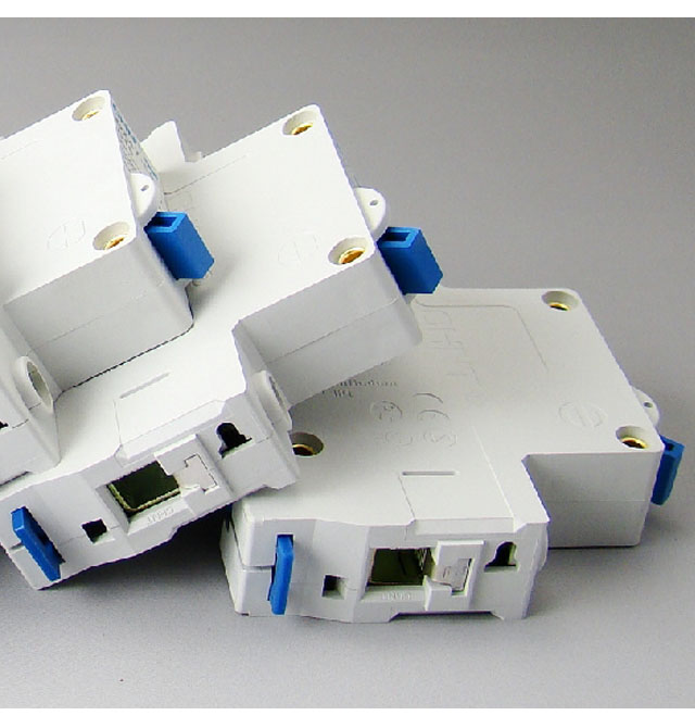 正泰斷路器\空氣開關(guān) DZ47-60 C25 1P 25A 空氣開關(guān)(塑殼斷路器)