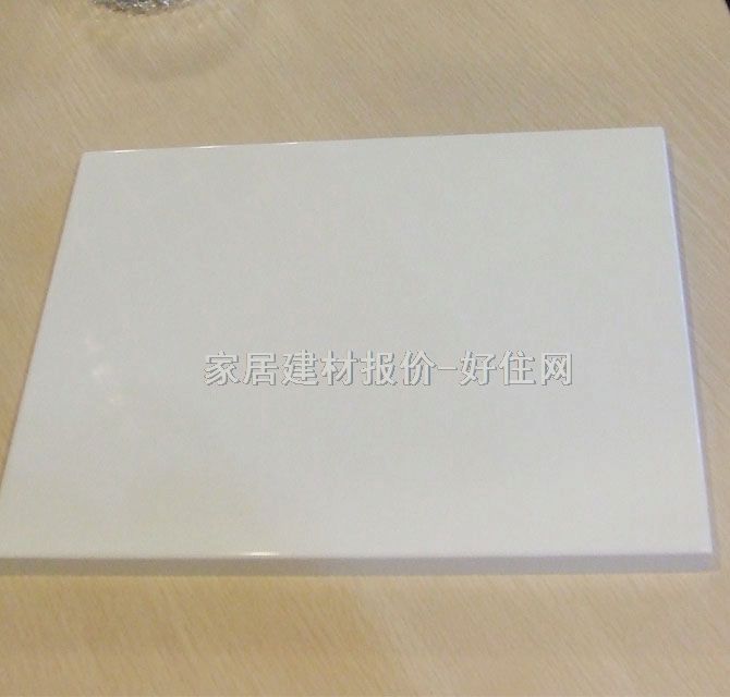 �N���T�� BK-701 �����