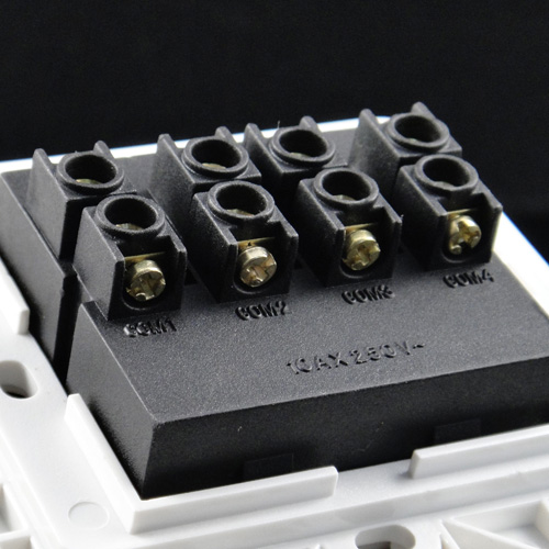 西門子大蹺板開關(guān)面板 遠(yuǎn)景系列5TA0241-1CC1 4位單控 白色 帶熒光指示