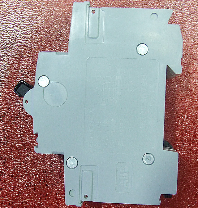 ABB��·��\�՚��_(k��i)�P(gu��n) GS261 C20 1P+N 20A �՚��_(k��i)�P(gu��n)���ܚ���·����