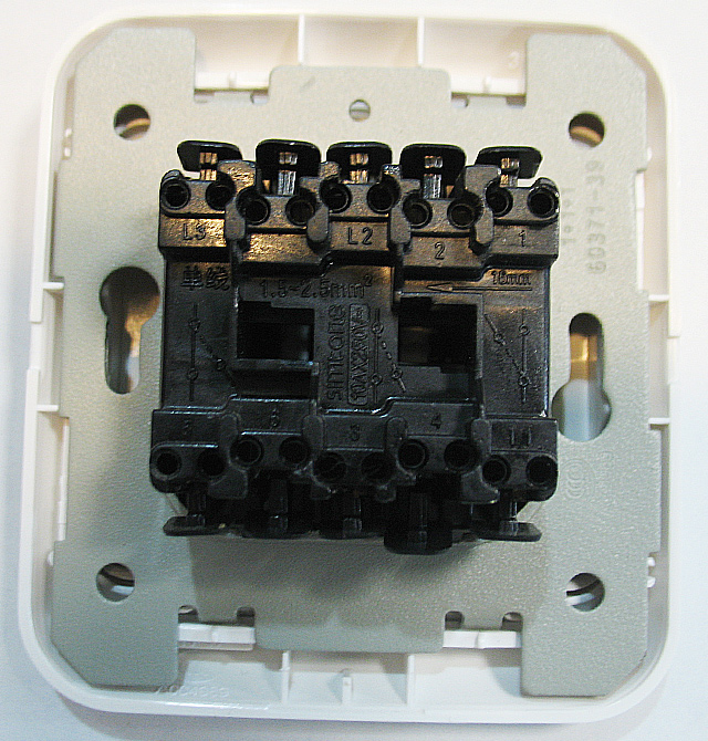 ���ɴ��E���_�P��� 60ϵ��60372-50A 3λ�p�� ������߅��ɫ����