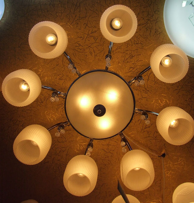 ��ِ�ص��� 1��8 ���ٟ���+���������� �F(xi��n)�������L(f��ng)�� ��ɫ