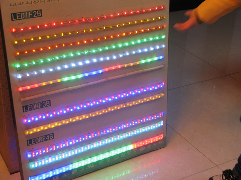 ��ِ��LED�􎧟��l ܛ�ܟ��l 30��/�� ��ɫ ����ˮ