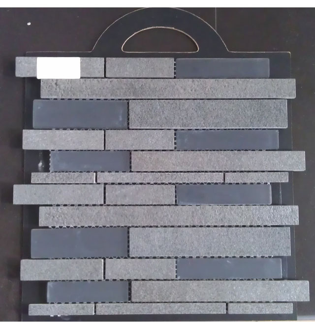 莎菲馬賽克 馬賽克STC05長形條紋 長300mm×寬30mm+長80mm×寬10mm×厚6mm 玻璃+石材 不規(guī)則 灰色拼花