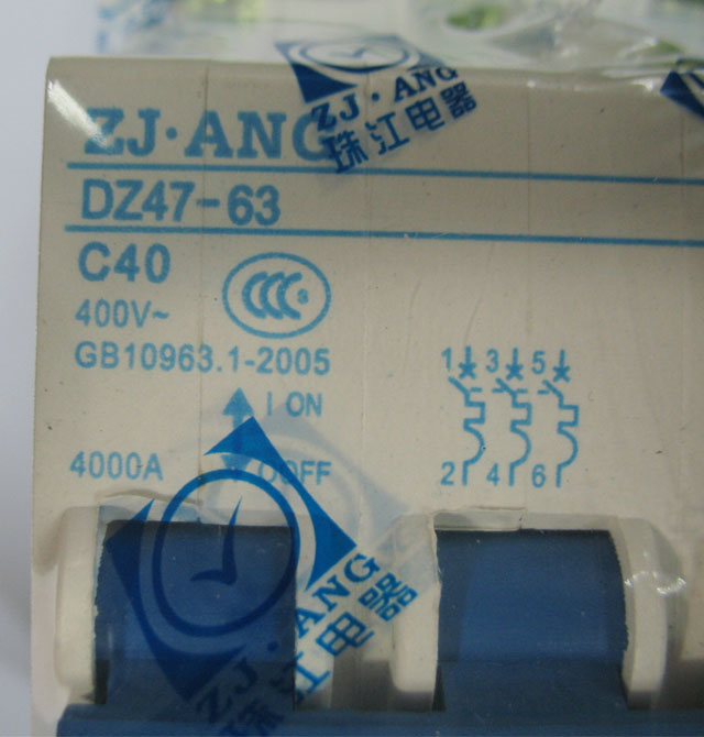 �齭�����·��\�՚��_(k��i)�P(gu��n) DZ47-63 C40 3P 40A �՚��_(k��i)�P(gu��n)���ܚ���·����