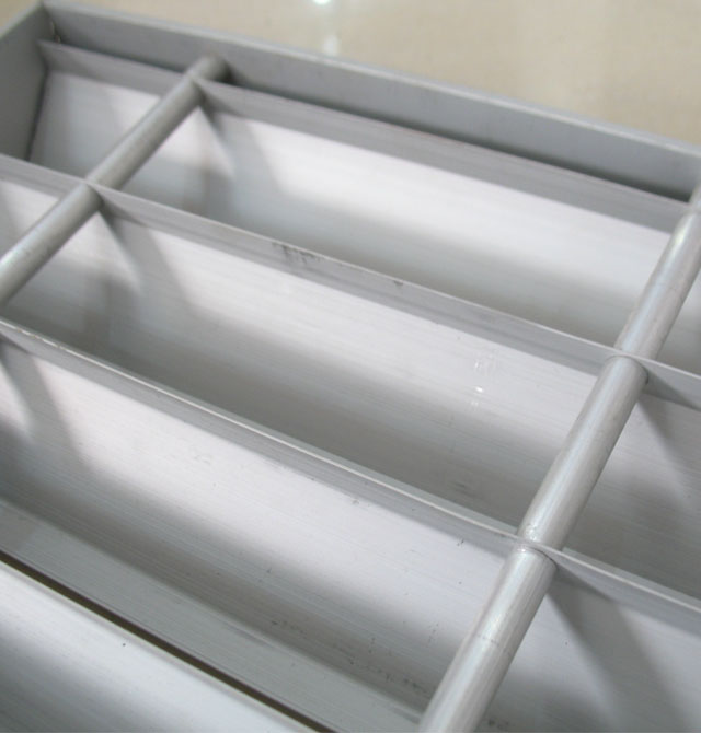 ���_˹������{���L�� �̶�ʽ���L�� ӆ��