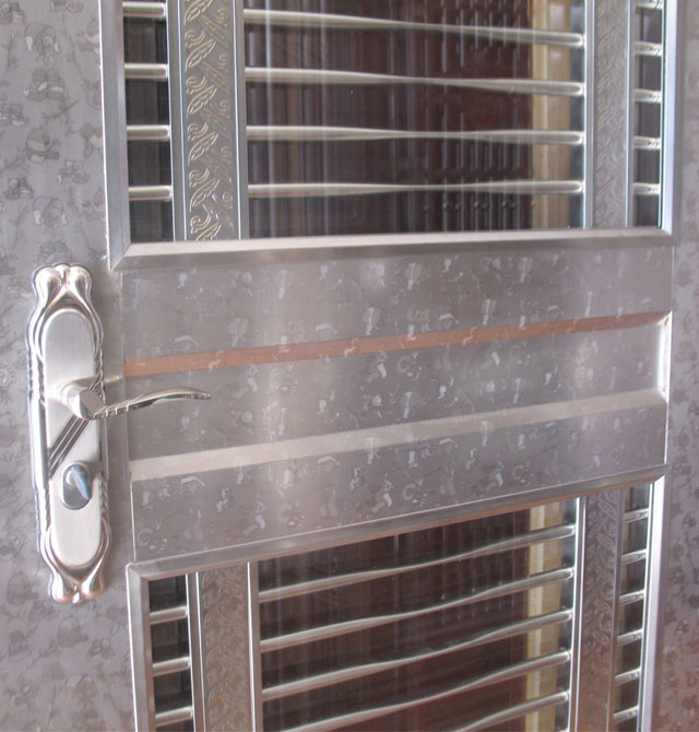 龍樹不銹鋼門 LS-B8005(熊貓紋) 非標(biāo)訂做