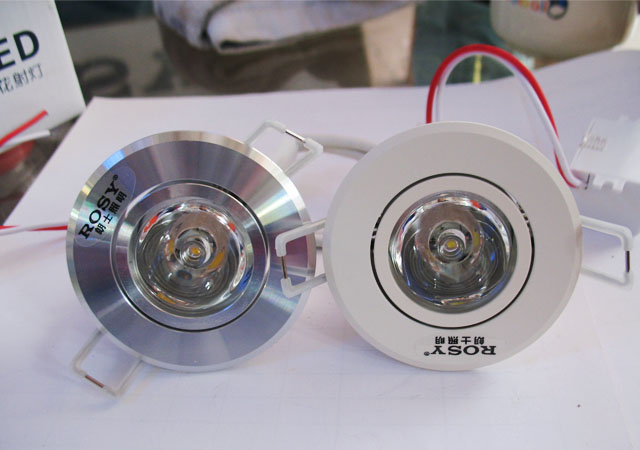 ��ʿLEDͲ�����컨�� LED��RS-LC211���߹⣩ 1��1w ���bǶ��ʽ �_�צ�60mm ܇�X���|(zh��)�߹�ɫ