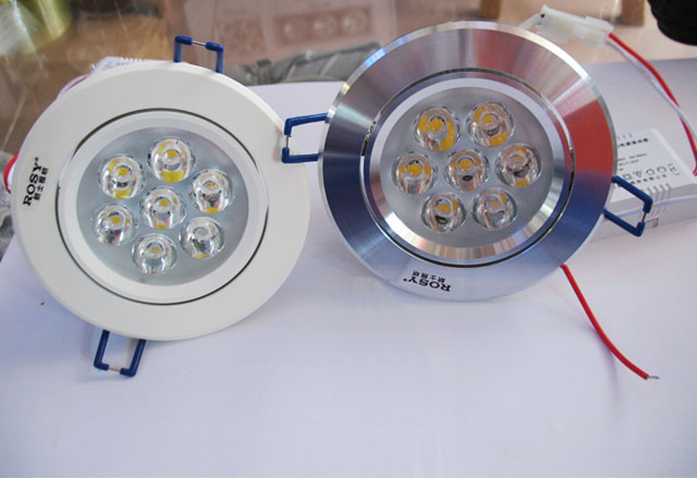 ��ʿLEDͲ�����컨�� LED��RS-LC227���߹⣩ 7��1w ���bǶ��ʽ �_�צ�95mm ܇�X���|(zh��)�߹�ɫ