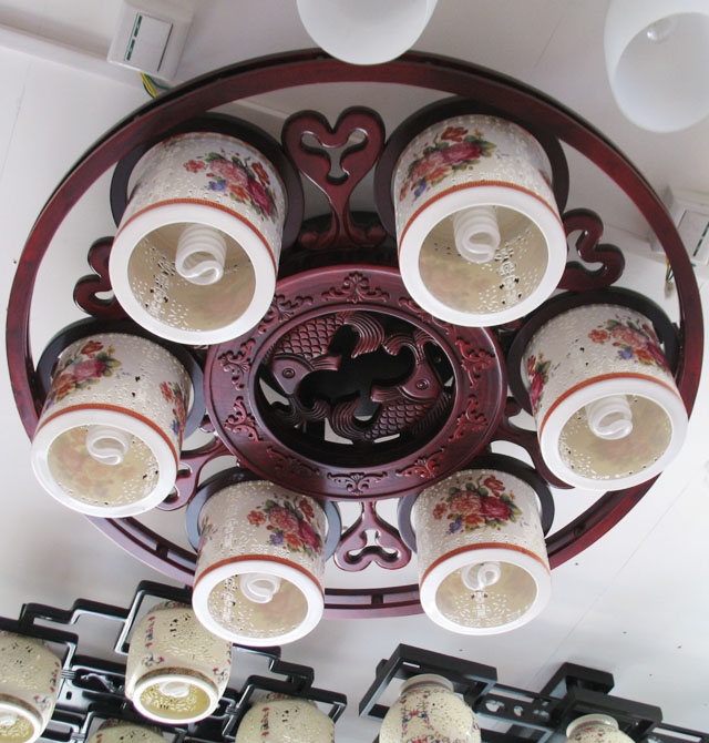 JDSJ吸頂燈 古典木架客廳吸頂燈1019-6 圓形 Φ1000mm 古典傳統(tǒng)風(fēng)格 白底帶圖案玻璃