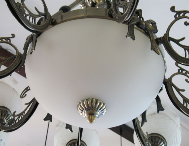 康富來吊燈 6891(8+3) 金屬燈架+工藝玻璃燈罩 傳統(tǒng)復(fù)古風(fēng)格 Φ1200mm 白色