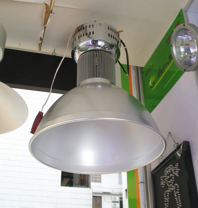 �Ă���픟� ���V��LED 10�� 100w ĥɰ�淴�� �X�Ͻ�