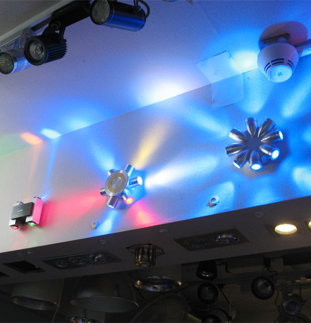 �Ă�LEDͶ�������� BD-9017 6��1w ��ɫ