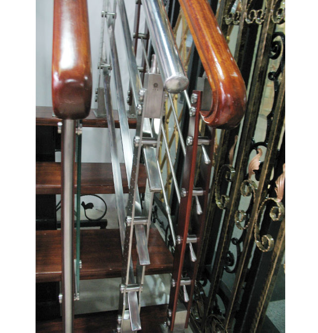 廣勝樓梯護(hù)欄 不銹鋼扶手中等款10 訂做