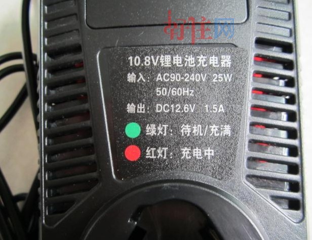 ���D����@����� 10.8V�늳س���� 12.6V