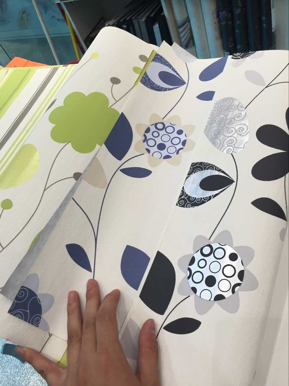 ����˹�؉��� ��֮��ɣ�Floral Chic�� 03884-30 ��530mm���L10�� �o����+�l(f��)����� �� �tɫ