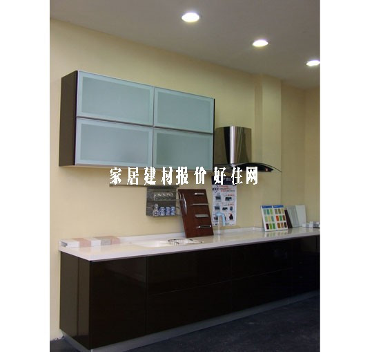 �ɵ������w���� ��ɫ ˮ����