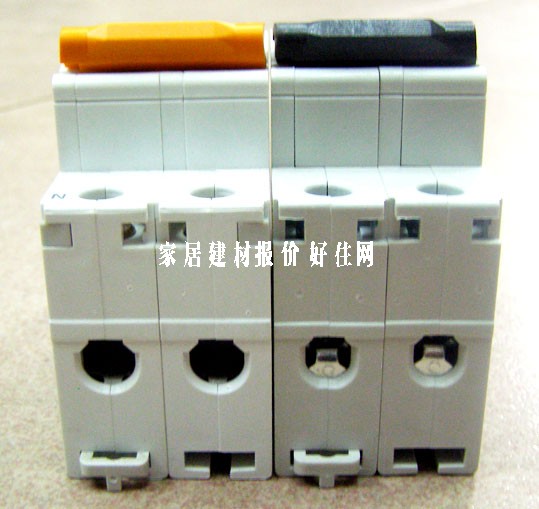 ÷�m���m��·��\�՚��_�P Easy C40+MUlti9 C65N C32 4P 32A �՚��_�P���ܚ���·����