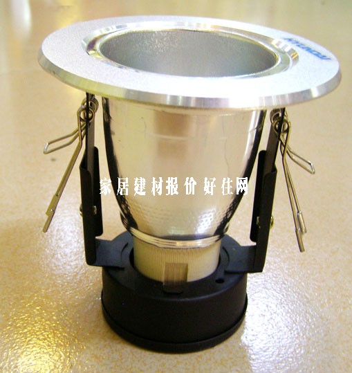 現(xiàn)代暗裝嵌入筒燈 鋁材ZE-23 Φ110mm 直式 Φ 3.5寸