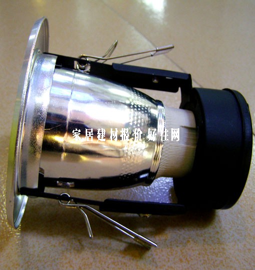 現(xiàn)代暗裝嵌入筒燈 鋁材ZE-23 Φ110mm 直式 Φ 3.5寸