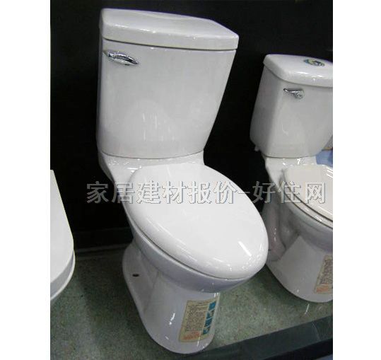 和成分體馬桶坐廁 CS4352 未知