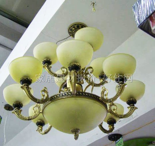 金吉利吊燈 650516-4 金屬燈架+工藝玻璃燈罩 傳統(tǒng)復(fù)古風(fēng)格 白色