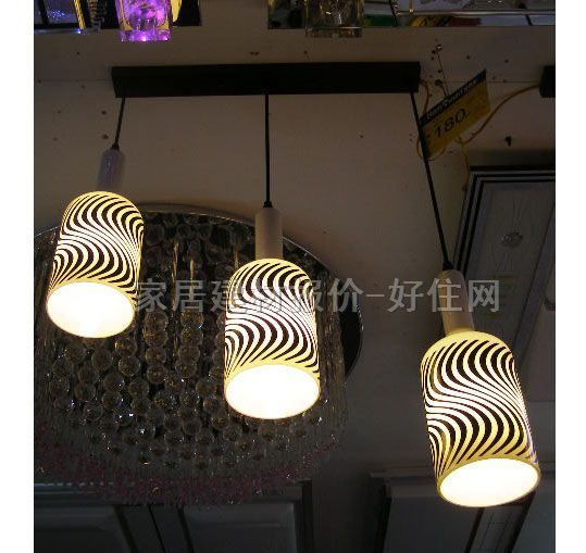 雅斯利吊燈 806 金屬燈架+亞克力燈罩 現(xiàn)代簡(jiǎn)約風(fēng)格 白色