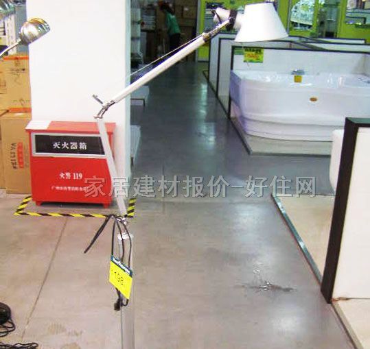 迷仔落地?zé)?2530 未知mm 簡(jiǎn)約風(fēng)格 亞克力燈罩 金屬燈架