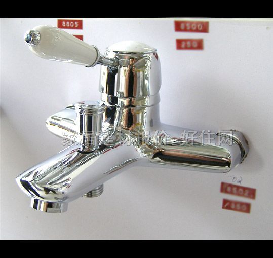 三正浴缸淋浴龍頭 浴缸8502 明裝掛墻式