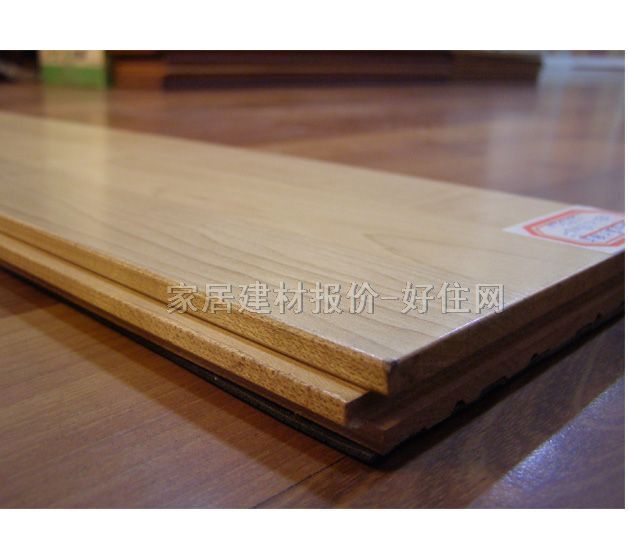 柏高實(shí)木地板 QK-三拼加拿大楓木 1250mm×138mm×厚16.5mm