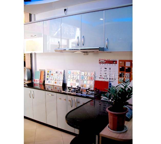 ���w���� �y��ɫ ��䓰�