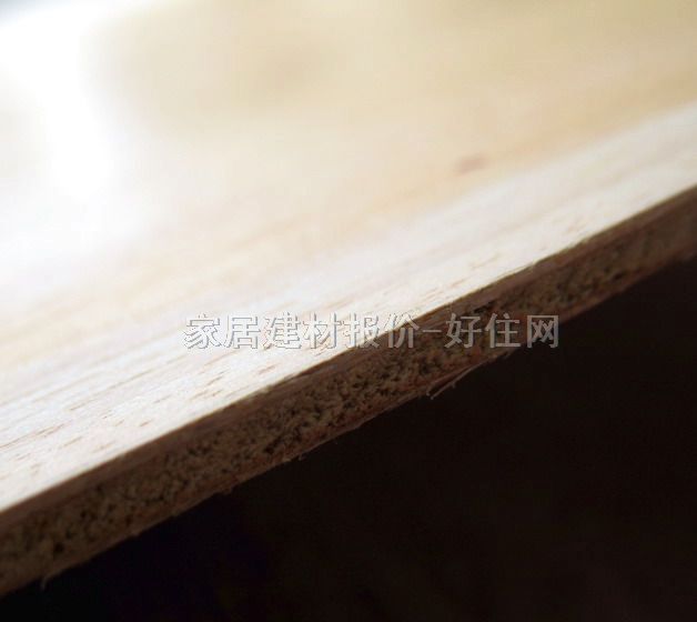 �ְ���ȻľƤ���� E1���S���� 2440mm��1220mm����4mm