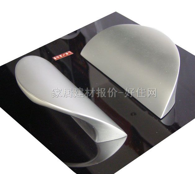 �����������T���� ��������̫���X LB/205 ����Ҏ(gu��)��