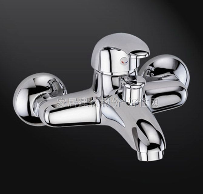 華藝浴缸淋浴龍頭 P23035C 明裝掛墻式