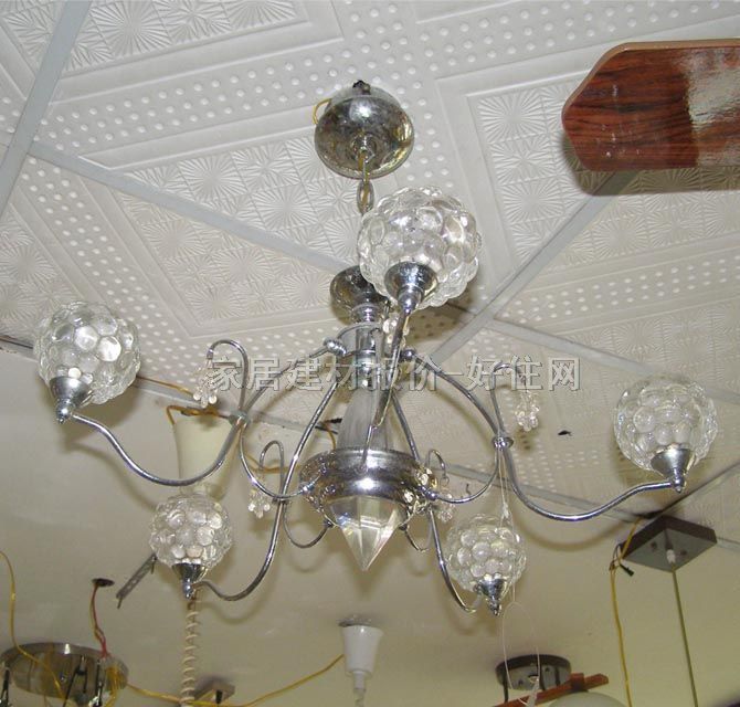 新金鴻吊燈 E0002 金屬燈架+仿水晶玻璃燈罩 現(xiàn)代流行風(fēng)格 白色