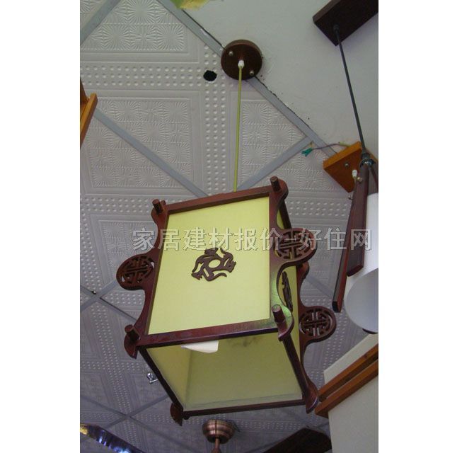 金韻福吊燈 920 木質燈架+羊皮紙燈罩 傳統(tǒng)復古風格 彩色