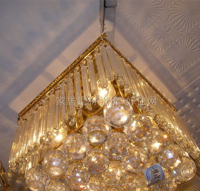 尊煌吸頂燈 客廳吸頂燈9093 方形 230mm×230mm 大型奢華風(fēng)格 白底帶金黃水晶玻璃