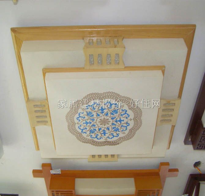 太通吸頂燈 書(shū)房\起居室吸頂燈8671/中 方形 古典傳統(tǒng)風(fēng)格 白底帶金黃羊皮紙