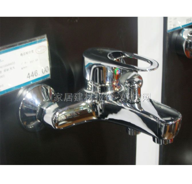 樂意浴缸淋浴龍頭 浴缸L3002 明裝掛墻式