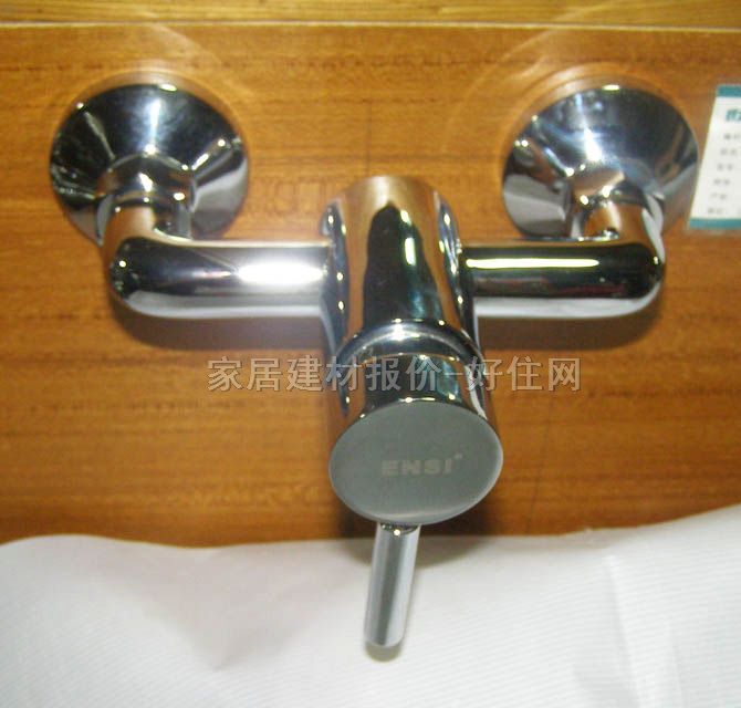 恩斯浴缸淋浴龍頭 淋浴 明裝掛墻式