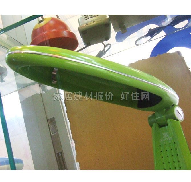 新霞臺燈 綠色抽象造型 高未知cm 兒童卡通 塑料燈罩 塑料燈架