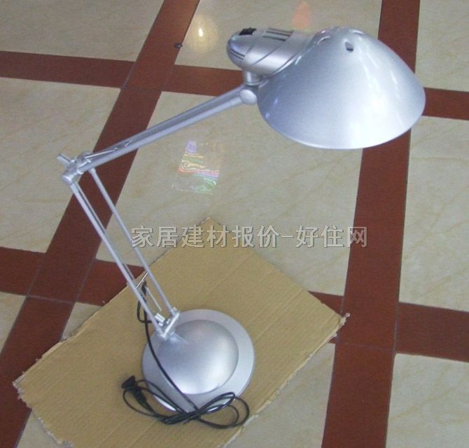 順迪臺燈 009銀色 高未知cm 嚴(yán)謹(jǐn)辦公 金屬燈罩 金屬燈架