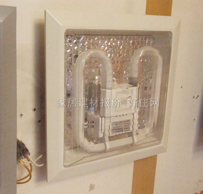 嘉寶麗吸頂燈 廚衛(wèi)陽(yáng)臺(tái)燈105/C 方形 現(xiàn)代流行風(fēng)格 透明亞克力