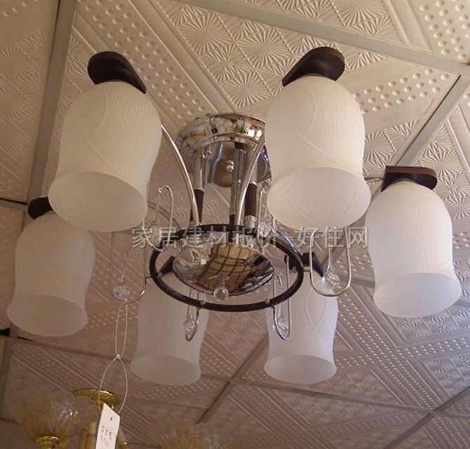 百富豪吊燈 3175/6頭 金屬燈架+磨砂玻璃燈罩 現(xiàn)代流行風(fēng)格 白色