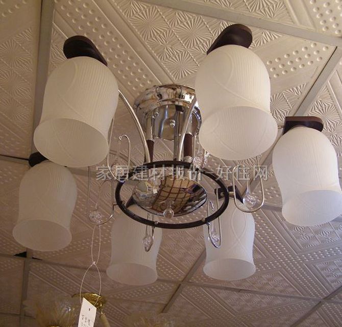 百富豪吊燈 3175/6頭 金屬燈架+磨砂玻璃燈罩 現(xiàn)代流行風(fēng)格 白色