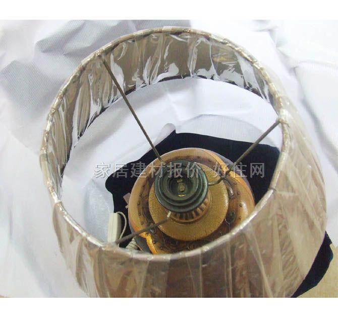 飛藝臺燈 花卉2瓶 高未知cm 傳統(tǒng)古典 布藝燈罩 陶瓷燈架